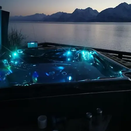 Lyngen Panorama, Solberget, Med Dome *