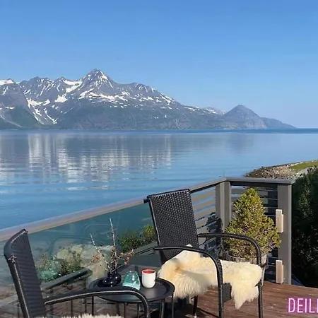 Lyngen Panorama, Solberget, Med Dome Prázdninový dům Storsletta