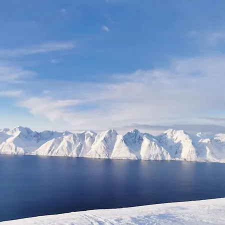 Lyngen Panorama, Solberget, Med Dome Prázdninový dům Storsletta