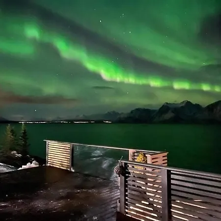 Lyngen Panorama, Solberget, Med Dome Prázdninový dům